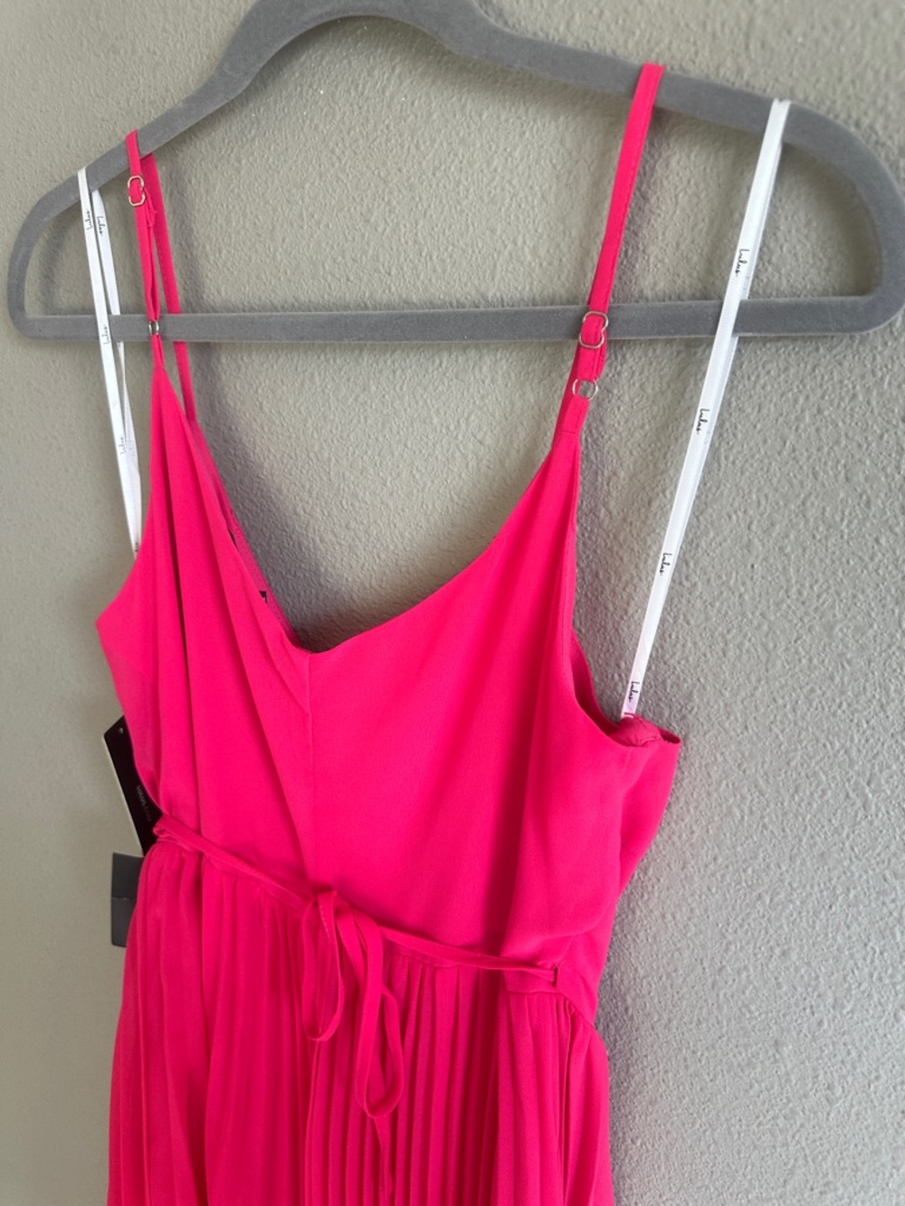 NWT Lulu's Pink Pleated Wrap Midi Dress Medium - Picture 9 of 14